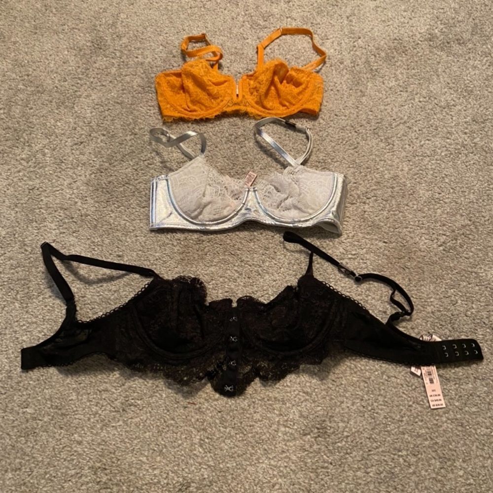 Bralette bra bundle 32c and 32b Victoria secret and auden